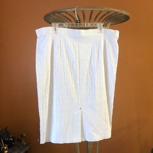 White textured pencil skirt